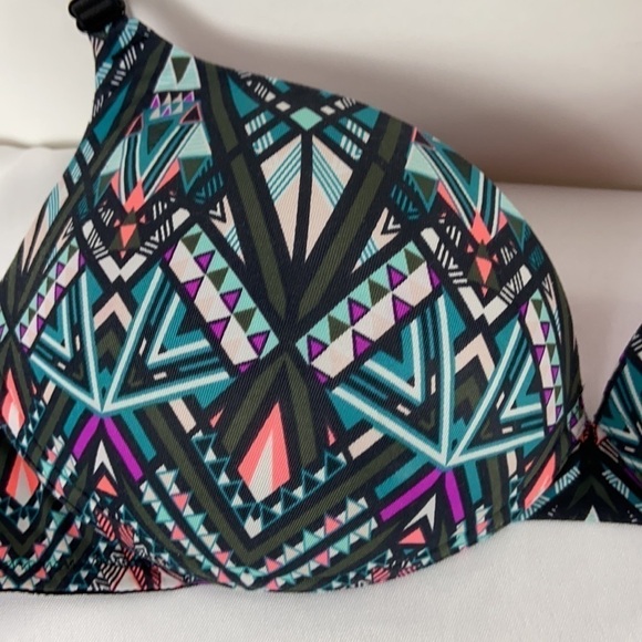 Victoria Secret Pink Classic or Crossback Wear Everywhere Colorful Push-up Bra - Picture 4 of 14